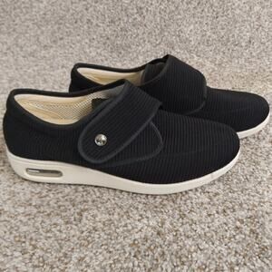 Youyun Men’s Walking Shoes Size 10 EU 43 Black Slip-On Mesh Comfort Lightweight